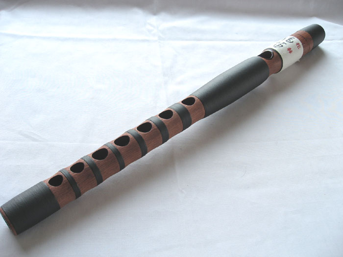 和楽器 ＞ 笛（縦笛・横笛） ＞ 雅楽 横笛 竜笛(龍笛) 花梨製 紐巻