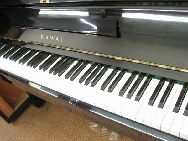 KAWAII  BL-61アップライトピアノ